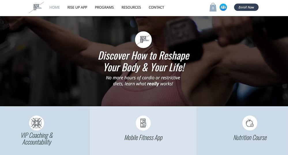Fitness program website screenshot with headline, app information, and coaching options.