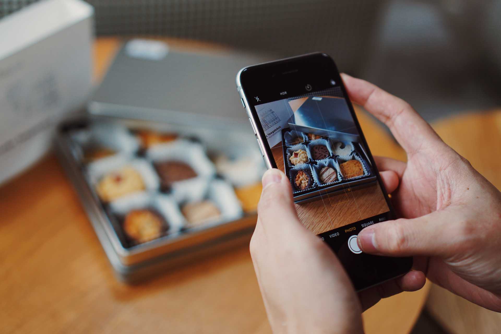 Smartphone photographing box of assorted cookies